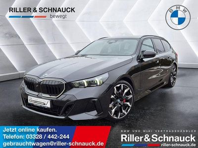 Gebraucht BMW 520 M Sport 197 PS (144 kW) 2025 Black sapphire Kombi