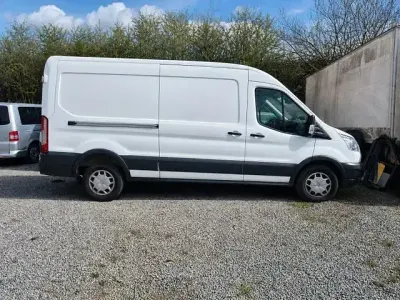 Używany Ford Transit Trend 88 KM (64 kW) 2002 Biały Kombi
