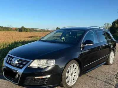 Gebraucht VW Passat R 299 PS (219 kW) 2010 Schwarz Kombi