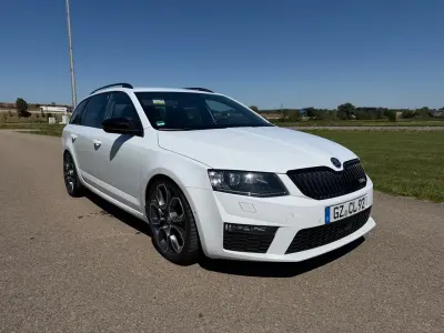 Gebraucht Skoda Octavia RS 184 PS (135 kW) 2016 Weiß Kombi