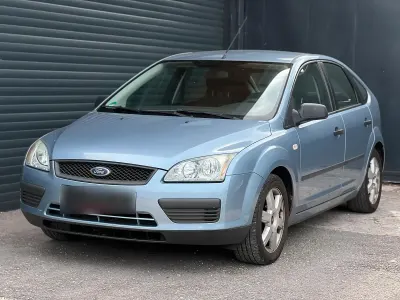 Gebraucht Ford Focus 101 PS (74 kW) 2006 Silber Limousine