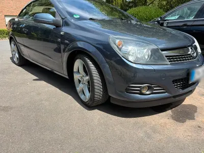 Gebraucht Opel Astra 116 PS (85 kW) 2006 Blau Cabrio
