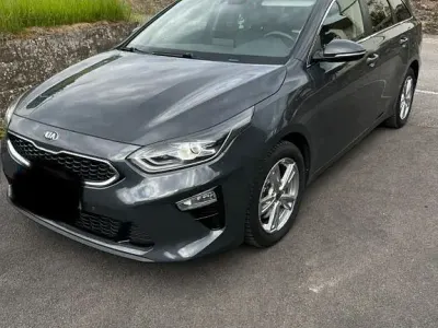 Gebraucht Kia Ceed Platinum Edition 140 PS (102 kW) 2018 Grau Kleinwagen
