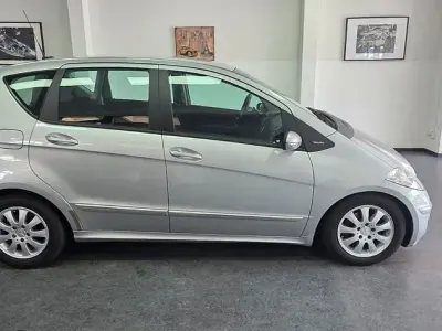 Gebraucht Mercedes A180 Elegance 109 PS (80 kW) 2005 Silber Limousine