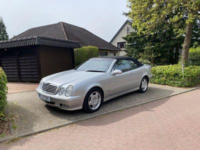 Usata Mercedes CLK230 Elegance 197 CV (144 kW) 2001 Argento Coupé
