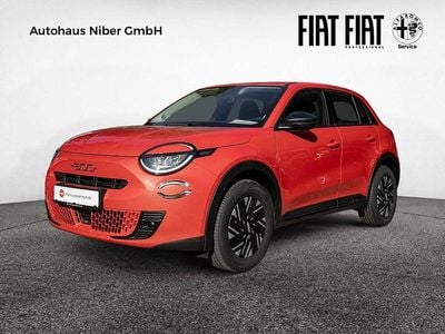 Rot Gebraucht 2025 Fiat 600 SUV | 22.499 € (Fairer Preis)