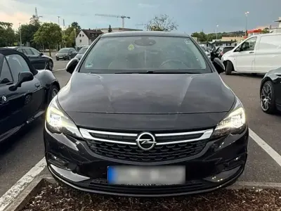 Gebraucht Opel Astra 136 PS (100 kW) 2016 Schwarz Limousine