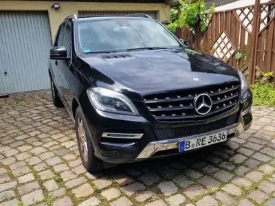 Gebraucht Mercedes ML250 204 PS (150 kW) 2015 Schwarz SUV