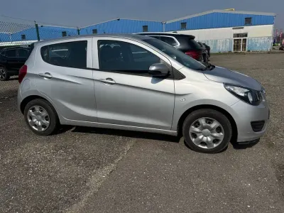 Używany Opel Karl Edition 73 KM (53 kW) 2019 Srebrny Hatchback