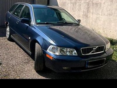 Gebraucht Volvo V40 116 PS (85 kW) 2003 Blau Kombi