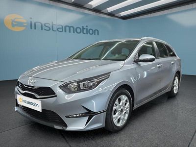 Silber Gebraucht 2023 Kia Ceed Kleinwagen | 19.399 € (Fairer Preis)