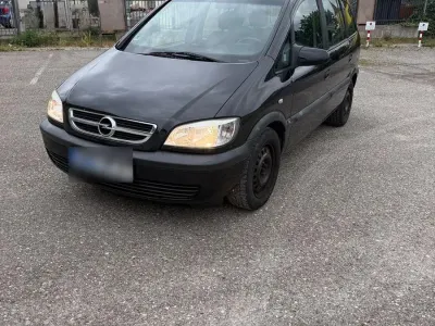Gebraucht Opel Zafira 147 PS (108 kW) 2004 Schwarz Van / Kleinbus