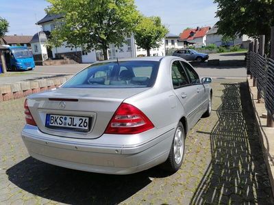 Mercedes C240