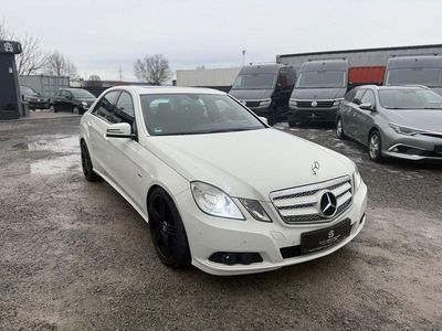 Weiß Gebraucht 2010 Mercedes E250 AMG Limousine | 4.999 € (Guter Preis)
