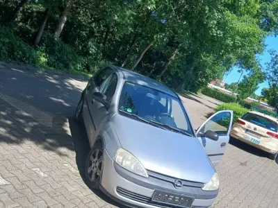 Gebraucht Opel Corsa 85 PS (62 kW) 2002 Silber Kleinwagen