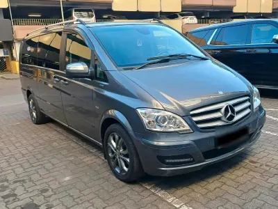 Gebraucht Mercedes Viano Edition 224 PS (164 kW) 2012 Grau Van / Kleinbus