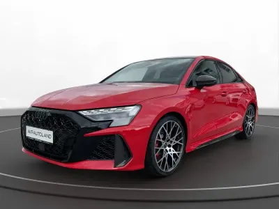 Gebraucht Audi RS3 Ambiente 400 PS (294 kW) 2025 Progressivrot Limousine