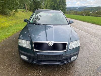 gebraucht Skoda Octavia Kombi 4X4