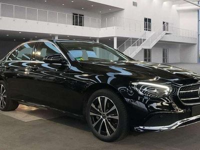 Schwarz Gebraucht 2020 Mercedes E300 Limousine | 29.950 € (Guter Preis)