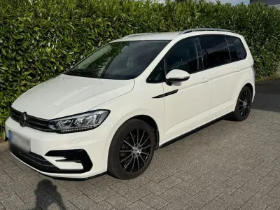 Gebraucht VW Touran R-line 150 PS (110 kW) 2019 Weiß Van / Kleinbus
