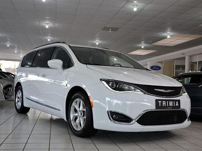 Gebraucht Chrysler Pacifica 291 PS (214 kW) 2017 Weiß Van / Kleinbus