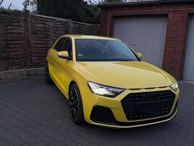 Gebraucht Audi A1 Sportback Ambiente 116 PS (85 kW) 2019 Gelb Kleinwagen
