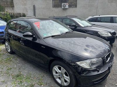 Second-hand BMW 118 Advantage 143 CP (105 kW) 2009 Negru Hatchback