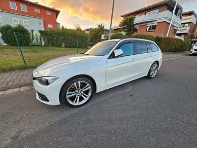 Używany BMW 320 Shadowline 190 KM (139 kW) 2019 Biały Kombi