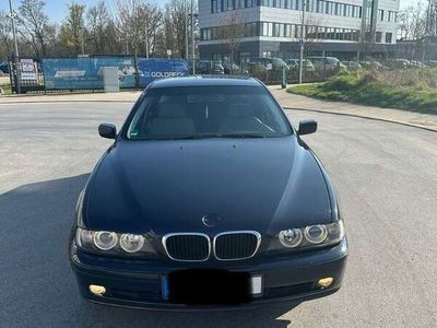 BMW 525
