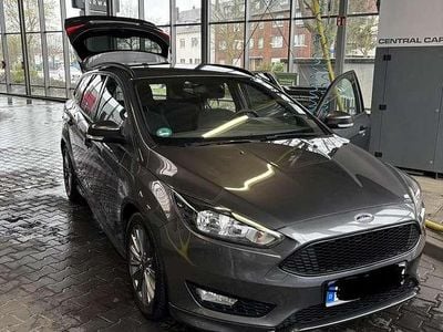 Gebraucht Ford Focus ST-Line 125 PS (91 kW) 2018 Grau Kombi