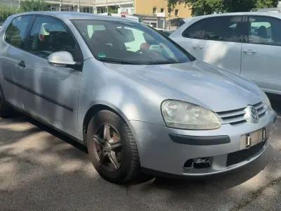 Gebraucht VW Golf IV Trendline 105 PS (77 kW) 2005 Silber Limousine