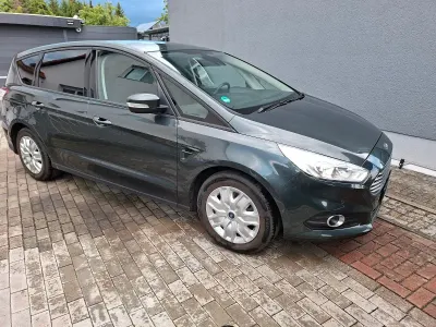 Gebraucht Ford S-MAX Titanium 160 PS (117 kW) 2016 Grün Van / Kleinbus