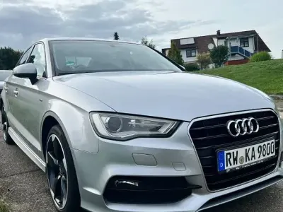 Gebraucht Audi A3 Ambiente 125 PS (91 kW) 2016 Silber Limousine