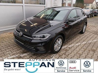 Gebraucht VW Polo Style 116 PS (85 kW) 2024 Deep black perleffekt Limousine