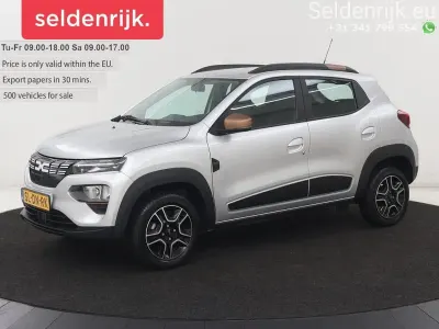 Usado Dacia Spring Extreme 47 kW (65 CV) 2023 Gris Utilitario