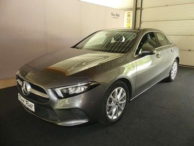 Mountaingrau Gebraucht 2020 Mercedes A200 Progressive Limousine | 22.900 € (Fairer Preis)