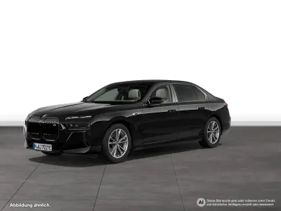 Gebraucht BMW M760e M Sport 571 PS (419 kW) 2025 Schwarz Limousine