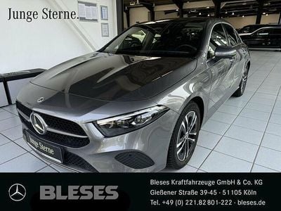 Gebraucht Mercedes A200 Progressive 163 PS (119 kW) 2023 Lack mountaingrau Limousine