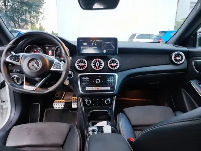 Gebraucht Mercedes CLA180 AMG line 122 PS (89 kW) 2017 Weiß Coupé