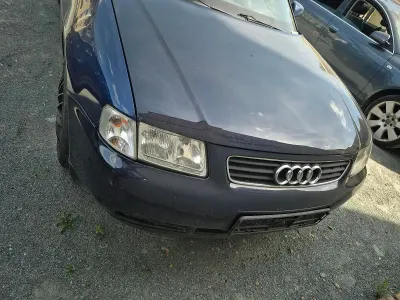 Second-hand Audi A3 101 CP (74 kW) 1999 Albastru Hatchback