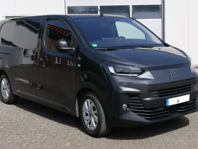 Gebraucht Fiat Scudo 177 PS (130 kW) 2024 Grau Van