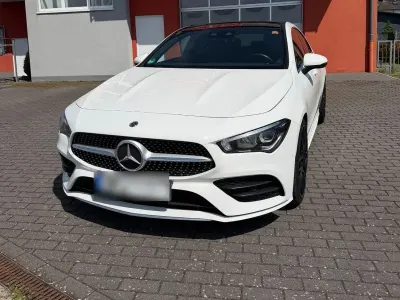 Gebraucht Mercedes CLA180 AMG line 136 PS (100 kW) 2019 Weiß Limousine
