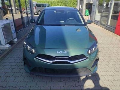 Neu Kia Ceed Platinum 140 PS (102 kW) 2025 Kleinwagen