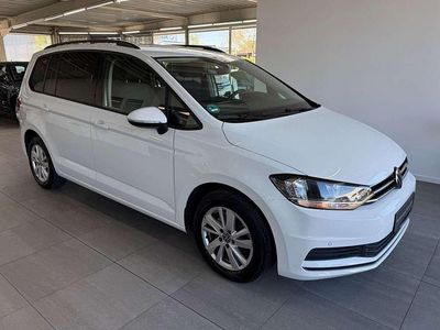 Second-hand VW Touran Comfortline 122 CP (89 kW) 2022 Alb Monovolum