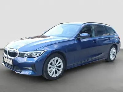 Gebraucht BMW 320 190 PS (139 kW) 2020 Blau Limousine