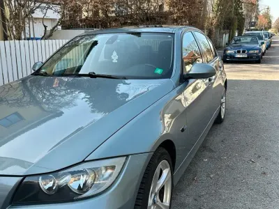 Gebraucht BMW 320 150 PS (110 kW) 2007 Grau Limousine