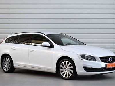 gebraucht Volvo V60 Linje Business+1.Hand+Kamera+Navi+Bi-Xenon