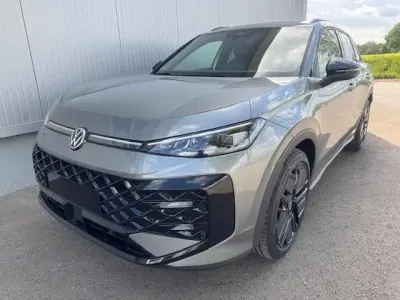 Ny VW T-Roc R-line 150 HK (110 kW) 2026 Grå SUV
