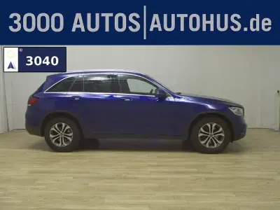 Gebraucht Mercedes GLC220 194 PS (142 kW) 2021 Blau SUV