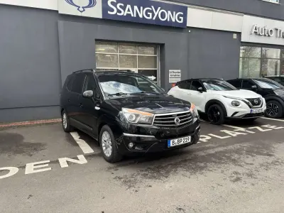 Gebraucht SsangYong Rodius 155 PS (114 kW) 2014 Van / Kleinbus